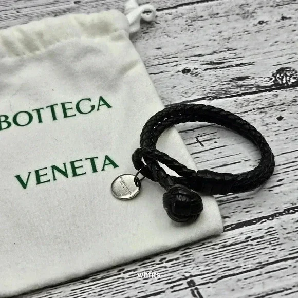 Bottega Veneta Intrecciato Black Leather Bracelet - Picture 1 of 4